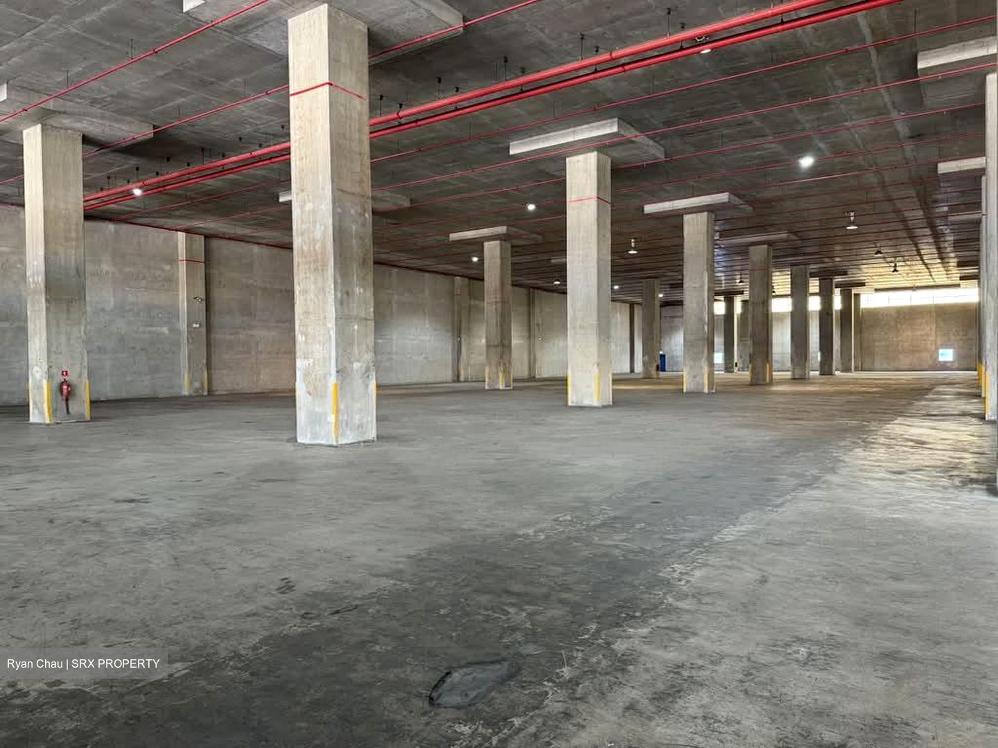 Pandan Road (D22), Warehouse #565612971